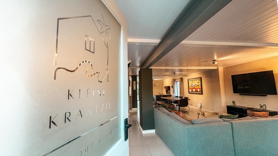 3 Bedroom Property for Sale in Kleinkrantz Western Cape